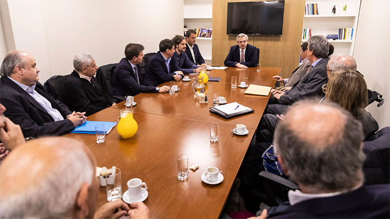 Fernandez se reunió con las cámaras agropecuarias y alimenticias Fernandez se reunió con las cámaras agropecuarias y alimenticias