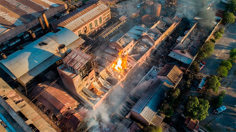 Cinco muertos al incendiarse un ingenio: Desgarradores testimonios e imágenes