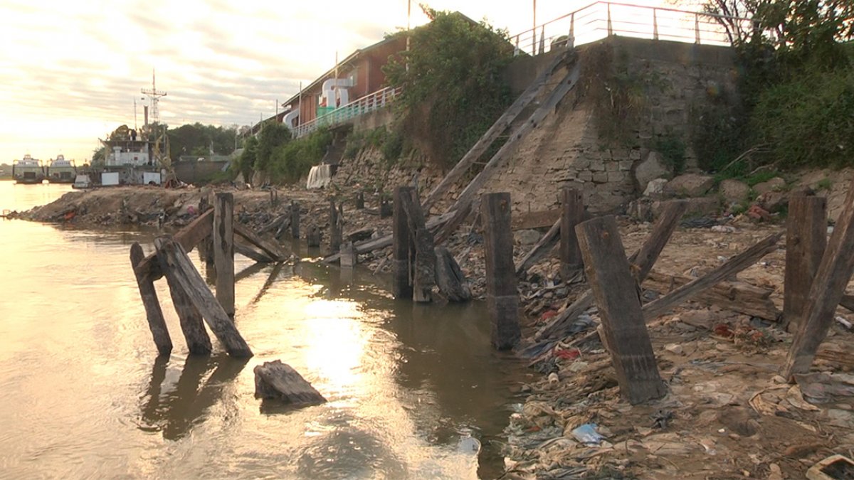 La bajante en el Puerto de Paraná.